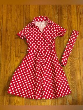 Red Polka Dot Shirtwaist Dress- reminds me of Minnie Mouse